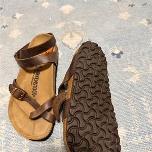 Birkenstock Yara Brown Sandals